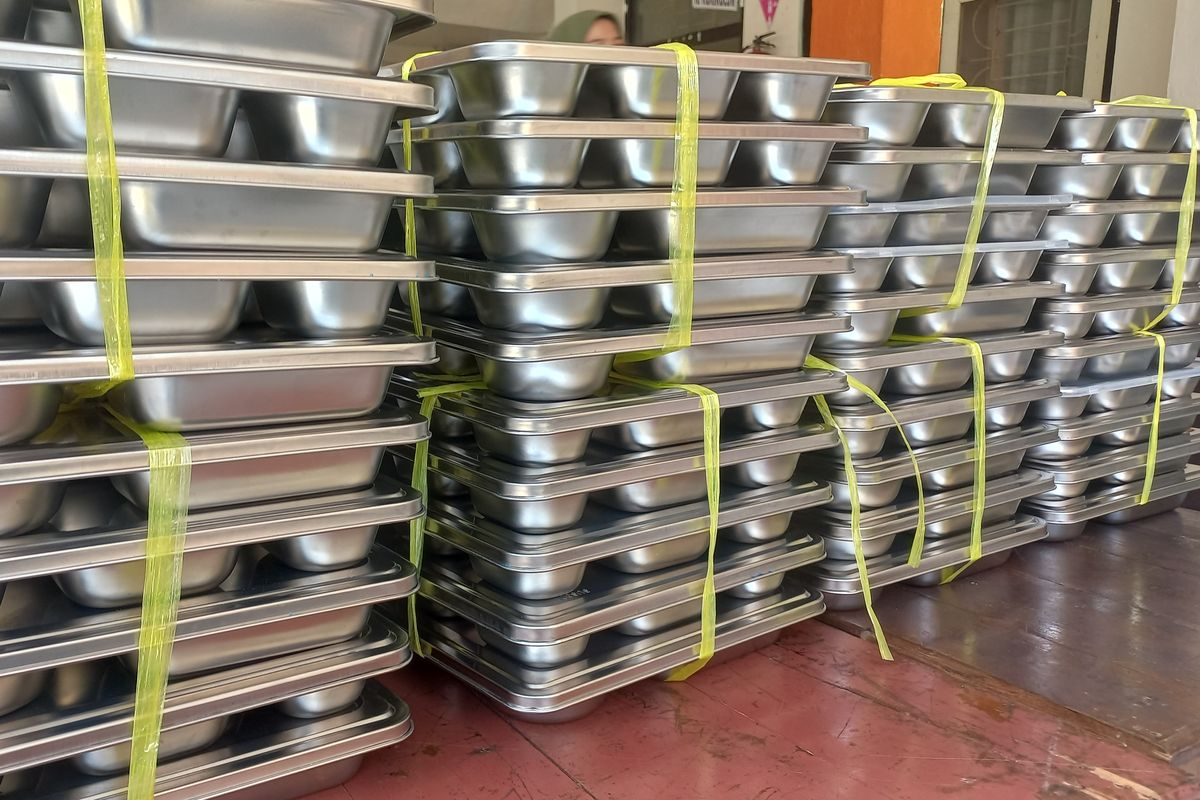 “Terungkap: 365 Orang Jadi Korban Keracunan Massal Menu Makan Bergizi Gratis di Sragen — 8 Siswa Sempat Kritis”