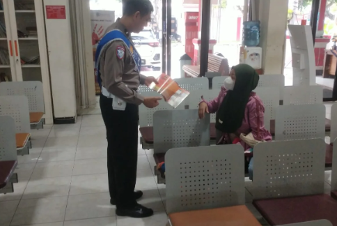 Satuan Lalu Lintas Polres Sragen terus mengedepankan pelayanan yang berorientasi pada penyelesaian masalah (problem solving)