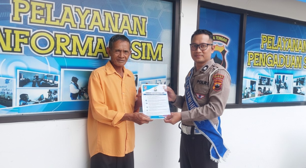 Tingkatkan Literasi Pelayanan, Duta SIM Polres Sragen Edukasi Warga Lewat Media Visual