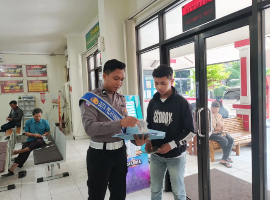 Polres Sragen Aktif Edukasi Masyarakat Lewat Program ‘Polantas Menyapa