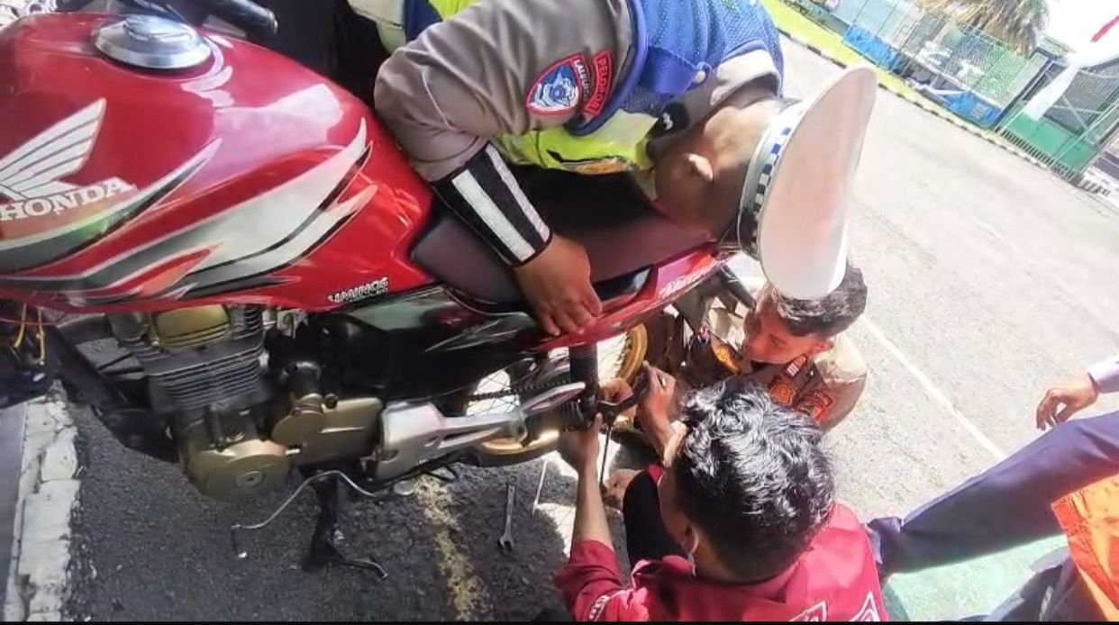 Solusi Cepat di Jalur Mudik: Layanan Bengkel Ringan Presisi Hadir di Pos Terpadu Alun-Alun Sragen