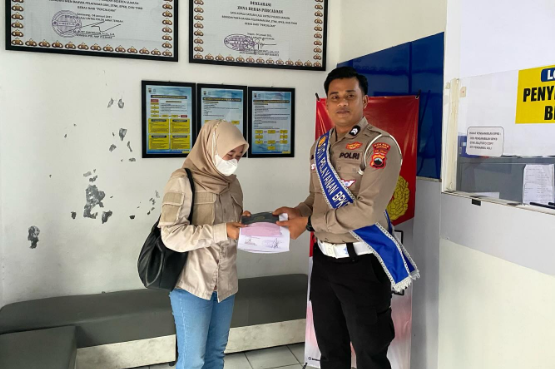 Pelaksanaan Sosialisasi dan edukasi kepada pemohon register BPKB