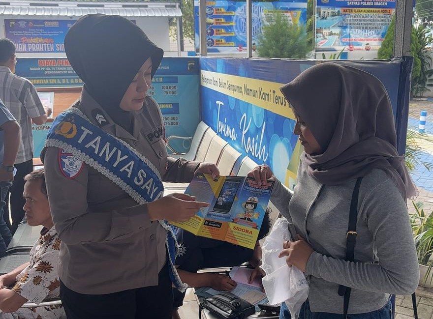 Dari Bingung Jadi Paham, Begini Cara Duta Pelayanan SIM Sragen Memandu Warga