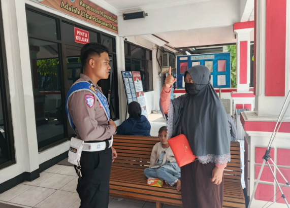 Satuan Lalu Lintas Polres Sragen terus mengedepankan pelayanan yang berorientasi pada penyelesaian masalah (problem solving)