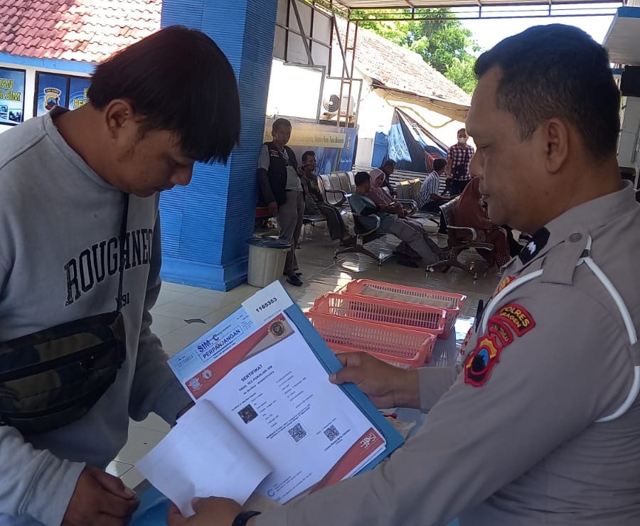 Layanan Satpas Polres Sragen Kini Lebih Terbuka, Duta SIM Sebar Panduan Resmi