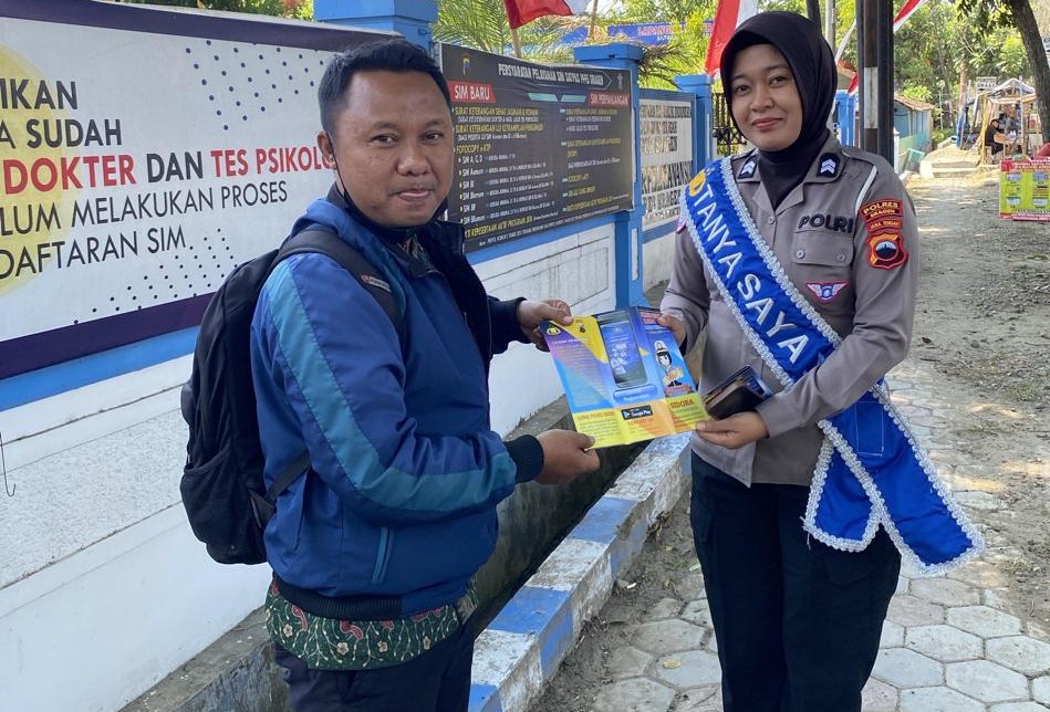 Bangun Sinergi, Duta Pelayanan SIM Ajak Warga Sragen Budayakan Urus SIM Tanpa Perantara
