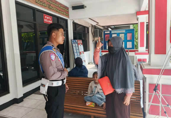 Satuan Lalu Lintas Polres Sragen terus mengedepankan pelayanan yang berorientasi pada penyelesaian masalah (problem solving)